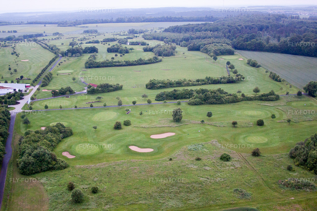 Luftbild: Golfplatz des Golf-Club Schweinfurt eV im Ortsteil Löffelsterz in Schonungen im Bundesland Bayern in Deutschland. – Foto: IMG_65840.jpg vom 29.05.2014 durch Werner Riehm/FLY-FOTO.de – Auflösung des Originals: 4752 x 3168 px