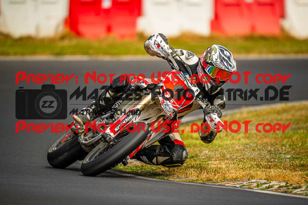 MaZZes_FotoMatrix_230701_9015 | S4