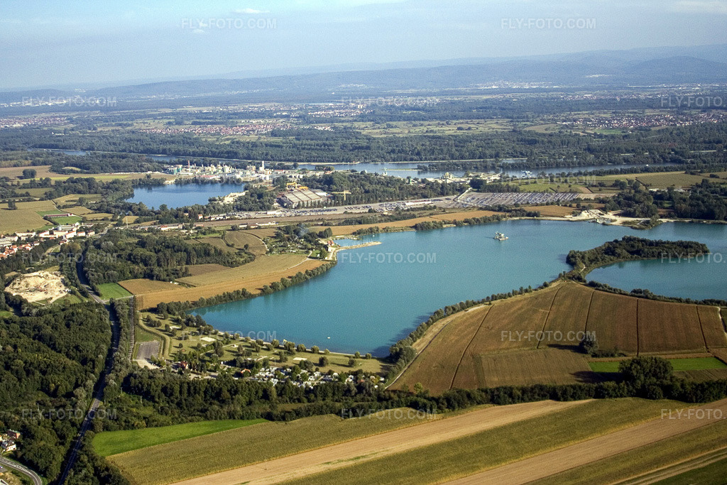 Aerial view: Lauterbourg lido, campsite in Scheibenhard in the state Bas-Rhin, France. – Photo: IMG_8074.jpg taken on 09/15/2007 by Werner Riehm/FLY-FOTO.com – Resolution of the original: 3456 x 2304 px