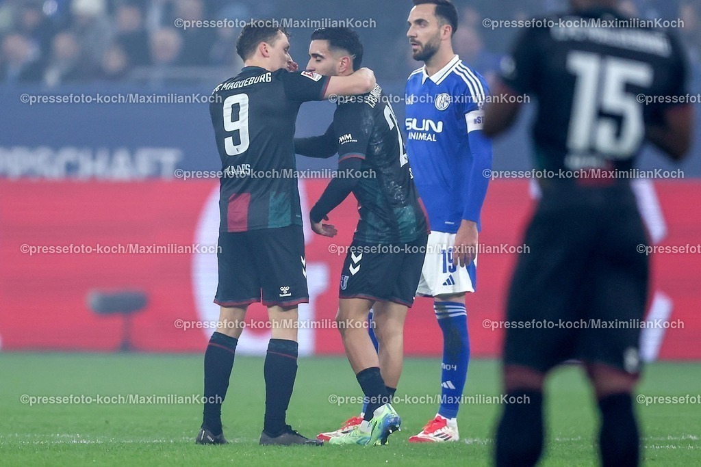 S0401022501033 | 01.02.2025, Fußball, FC Schalke 04 - 1. FC Magdeburg, 2.. Fußball Bundesliga, 20. Spieltag, Veltins-Arena Gelsenkirchen, Saison 2024 2025: Torjubel nach dem 1:0 durch Martijn Kaars (1.FC Magdeburg #9)DFB regulations prohibit any use of photographs as image sequences and or quasi-video.