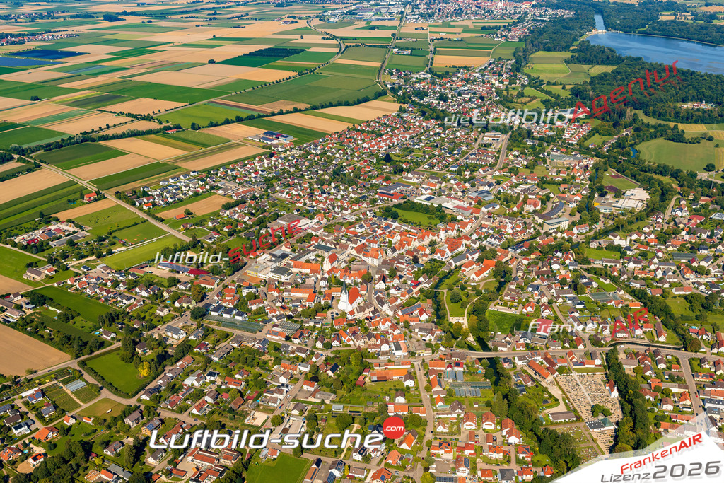 Luftaufnahme der Stadt Gundelfingen an der Donau - Die Luftaufnahme wurde 2025 vom UL-Flugzeug heraus erstellt ( keine Drohne ) - Hochauflösende Luftaufnahme - für professionelle Ausdrucke geeignet. Die Geschenkidee !Mit Lizenz und Bildrechte bestellbar