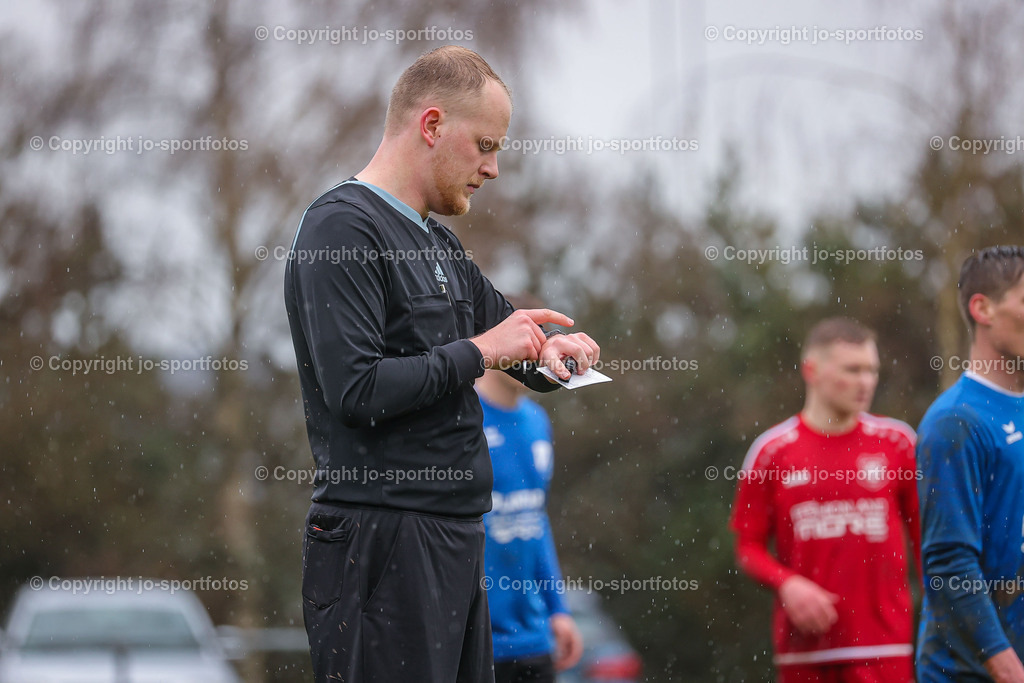 BQ3I5564 | 15.04.2023; kreisliga A Wetzlar; Rasenplatz Niederlemp; SpVgg Lemp - TSV Blasbach; Ergebnis: 0:1 (0:0)
