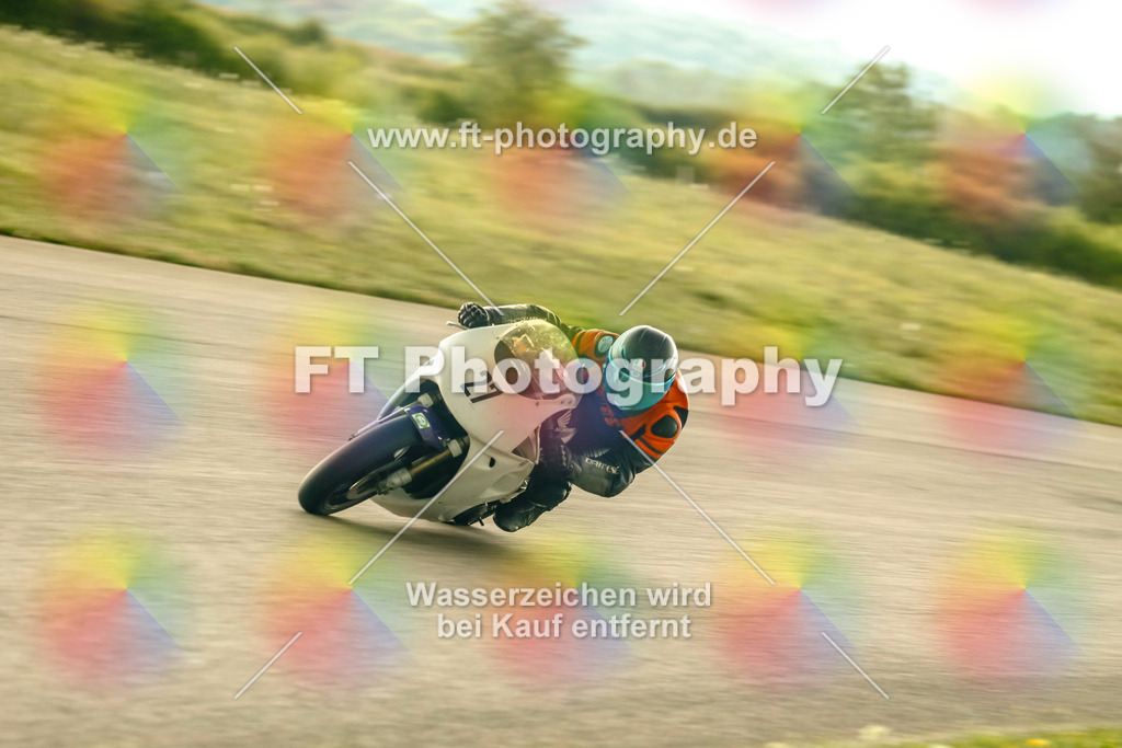 Chambley Juli-3380 | Hier findet Ihr Bilder von Touristenfahrten auf der Nürburgring Nordschleife oder von anderen Veranstaltungen die ich besucht habe. Viel Spass beim Durch Schauen 