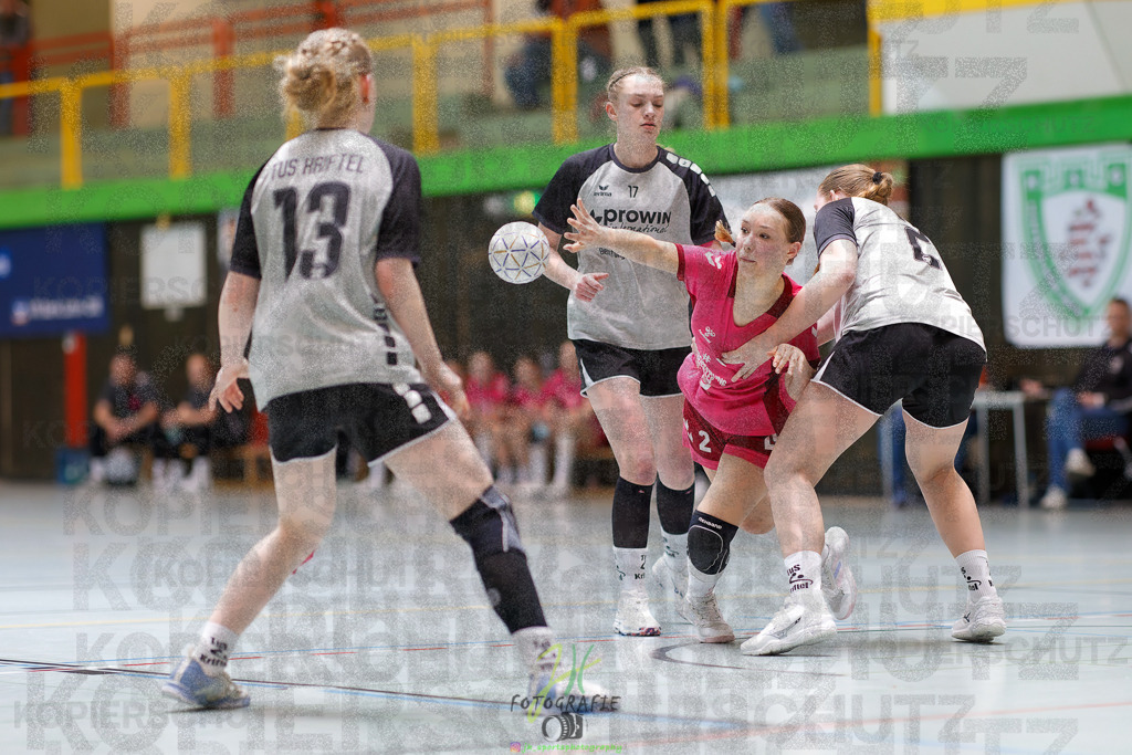 Hessenmeisterschaft wJC - Spiel um Platz 3; TuS Kriftel - SG Schenklengsfeld | Hessenmeisterschaft wJC - Spiel um Platz 3; TuS Kriftel - SG Schenklengsfeld am 22.03.2025 in Biedenkopf (Sporthalle Lahntalschule)Photo © 2025 - Jörg Heinrich - Realisiert mit Pictrs.com