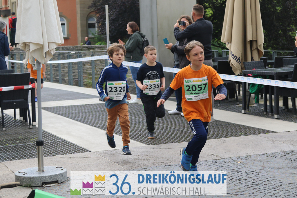 AOK Junior Cup 400m | 3Königslauf 2022 AOK Junior Cup 400m - Realisiert mit Pictrs.com