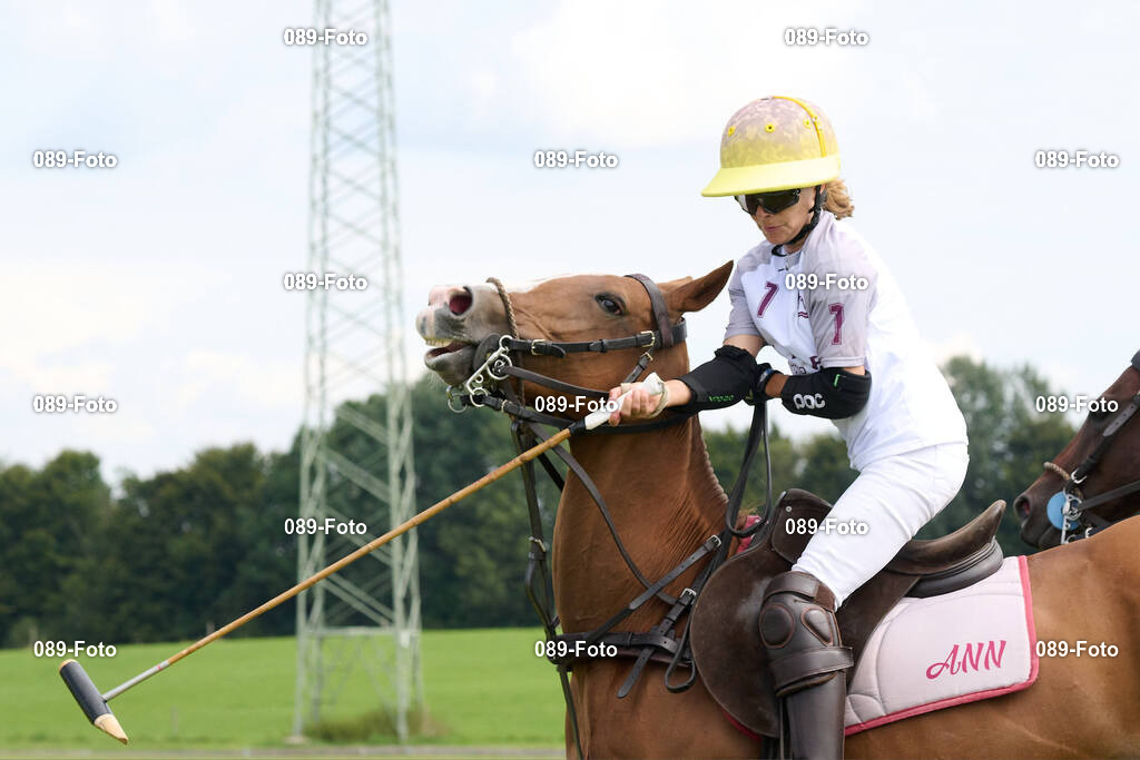 La Tarde Summer Cup 2025, Ostersee Polo Team vs La Tarde Polo Team | La Tarde Polo Club Munich, La Tarde Summer Cup 2025, Ostersee Polo Team vs La Tarde Polo Team, 2025-08-24Foto: 089-foto.org - Realisiert mit Pictrs.com