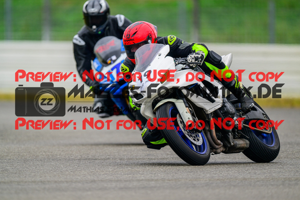 MaZZes_Fotomatrix_20240923_6007705_2665 | Fotograf Mathias Schmid
Sportfotograf,
Eventfotograf,
Hochzeitsfotograf,
Portraitfotograf