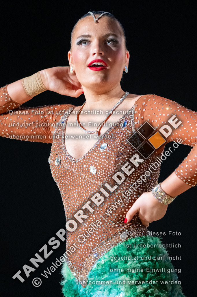 20250504-10079 | Hier finden Sie Tanz Bilder vom Latein und Standard Formationen tanzen. Sportbilder vom Tanzsport. Schöne Fotos und von Weltmeisterschaft, Europameisterschaft, Bundesliga, Regionalliga, Oberliga und Landesliga sowie von GOC Stuttgart, DanceComp, WM Bremen