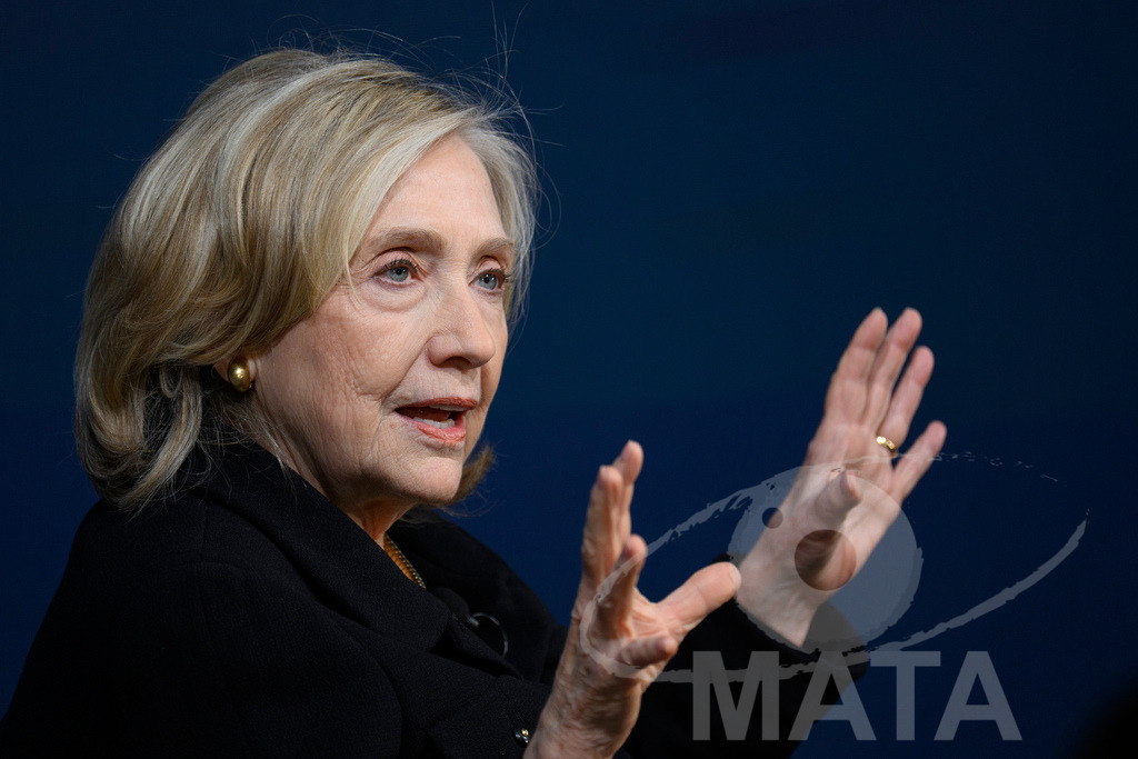 _DWA3858 | Die US-Politikerin Hillary Clinton auf der Veranstaltung Bridging Scholarship and Statecraft im Rahmen der Münchner Sicherheitskonferenz 2026. München, 13.02.2026 Bayern Deutschland  - Realisiert mit Pictrs.com