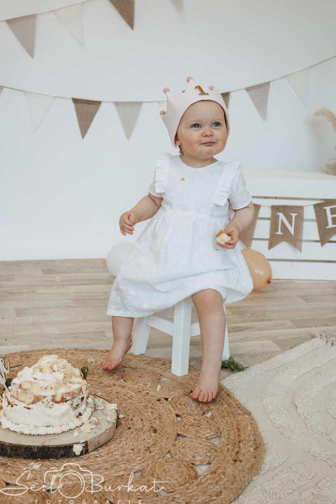20260222-0G3A9458 | Authentische, natürliche und emotionale Fotoshootings auf der Nordseeinsel Föhr. Als Fotografin halte ich deine schönsten Momente in einzigartigen Neugeborenen-, Familien-, Paar- und Einzelshootings fest. Jetzt einen Termin vereinbaren!