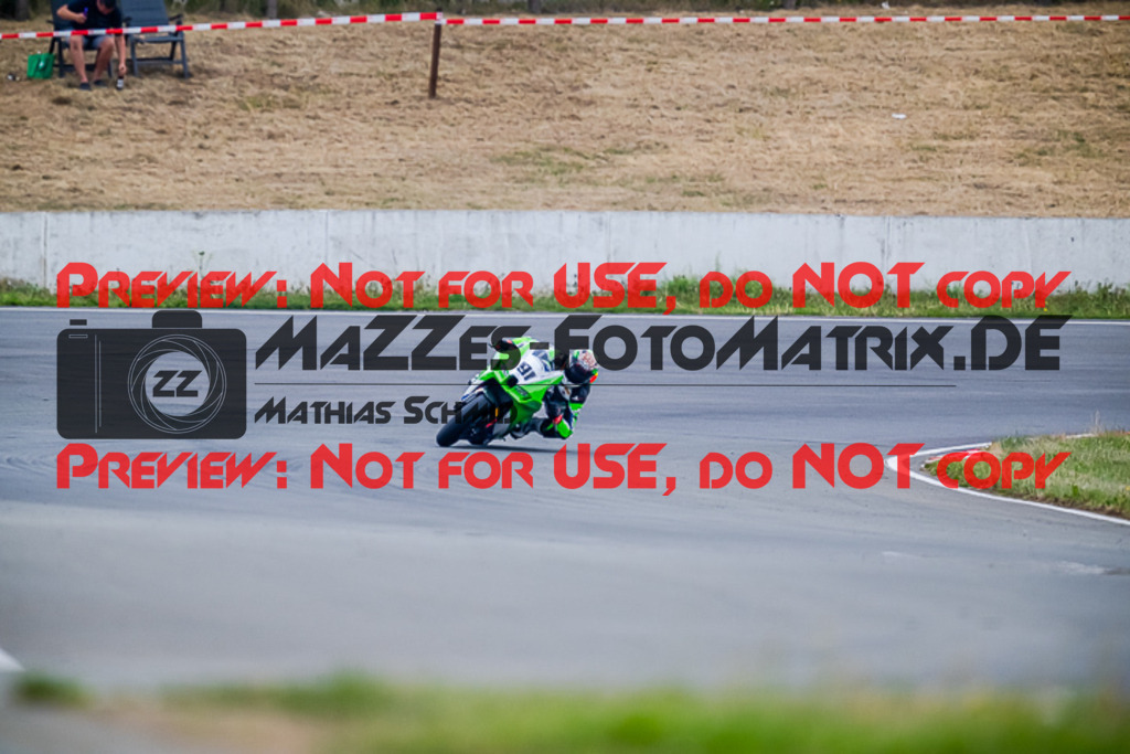MaZZes_FotoMatrix_220723_5340 | IDM1000
