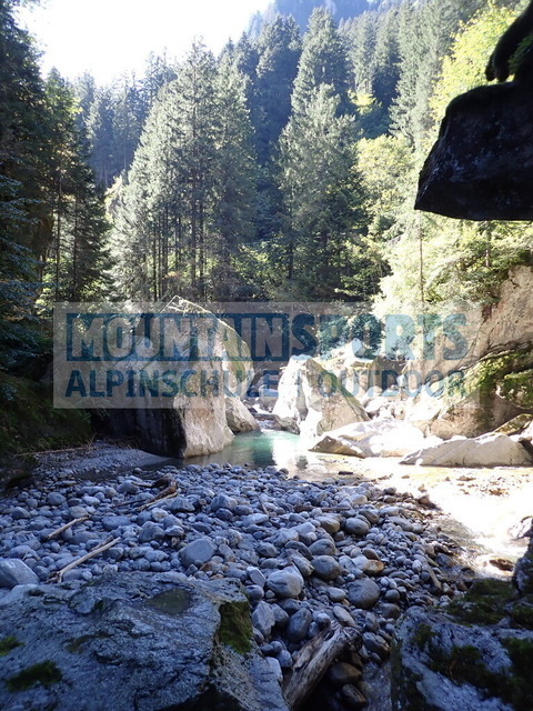 P9270061 | Bestelle die Bilder deines Berg- oder Wasser-Abenteuers mit Mountain Sports bequem von zu Hause aus direkt über unseren Online Fotoshop von pictrs.com. - Realisiert mit Pictrs.com