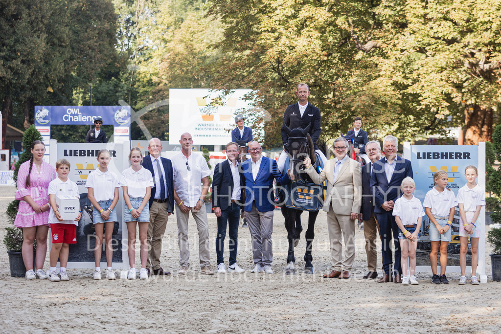 230910_OWLCh_GroßerPreis-697 | Deine schönsten Turniermomente als professionelle Fotos! Entdecke hochwertige Pferdesport-Fotografie im Online-Shop. Jetzt Fotos finden & bestellen!