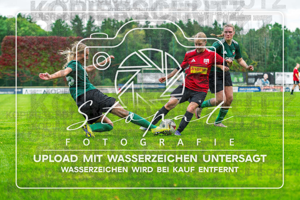260919-MTVSCT-0052 | v.l. Friederike Gonska (SC Tewel #15), Sina Henkel (MTV Soltau #3); Kreisliga Damen ROW - MTV Soltau vs. SC Tewel am 19.09.2026 in Sportpark Ost, Soltau - Realisiert mit Pictrs.com
