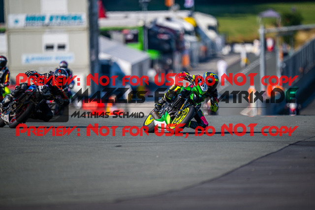 MaZZes_FotoMatrix_220722_0678 | QUAD