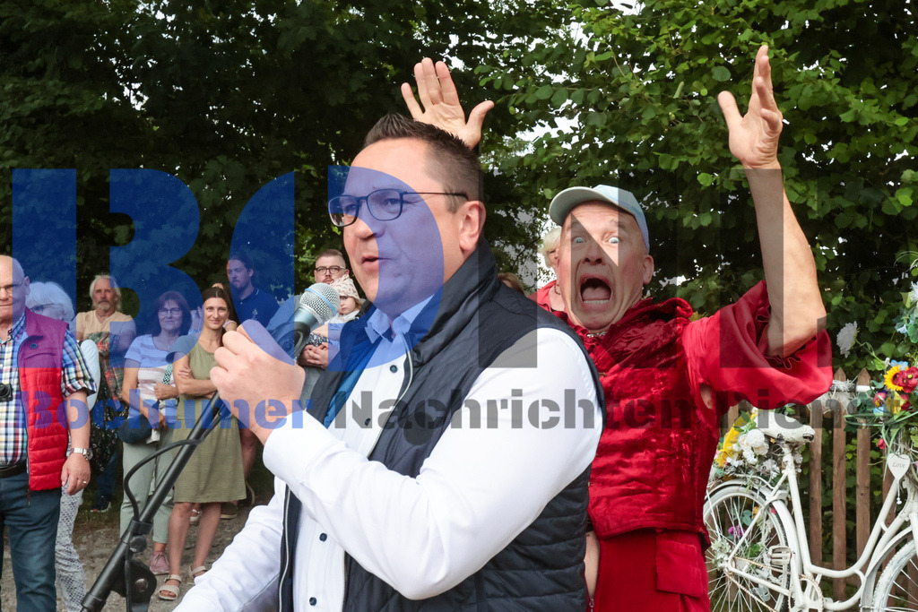 SES_MKRLHE20250705-20 | bond - Realisiert mit Pictrs.com