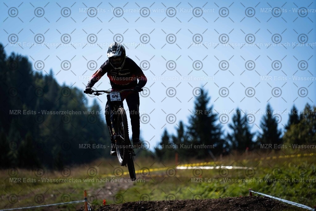 x-174 | mzredits - Realisiert mit Pictrs.com