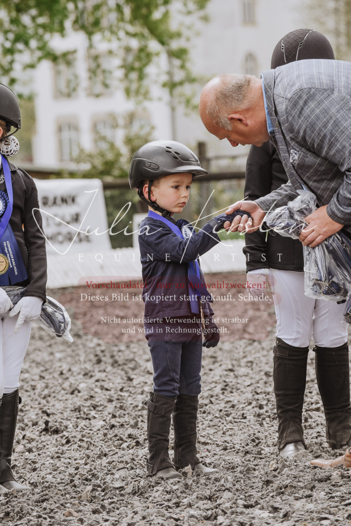 20230514_JK-Röhrsdorf-25-351 | Pferde- und Turnierfotografie in Westsachsen. Pferdeportraits, Auftragszeichnungen und intuitive Kunst.