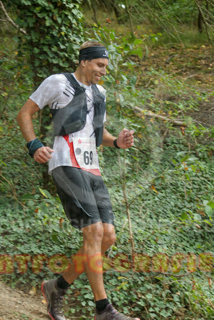 220827_1117_EX1_9006 | Sportfotografie im Rhein-Sieg Kreis, Köln, Bonn, NRW, Rheinland Pfalz, Hessen, etc. Unser Tätigkeitsfeld umfasst den Laufsport vom Volkslauf über den Marathon, Duathlon, Triathon bis zum Ultralauf wie Kölnpfad Ultra oder Schindertrail.