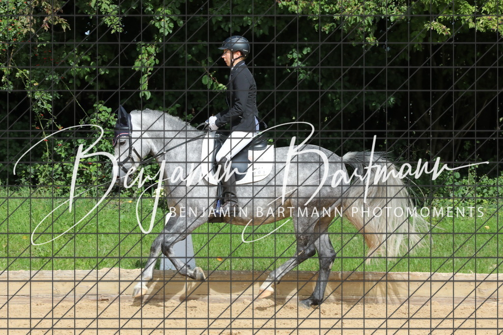 AZ2A2166 | Benjamin Bartmann Photomoments