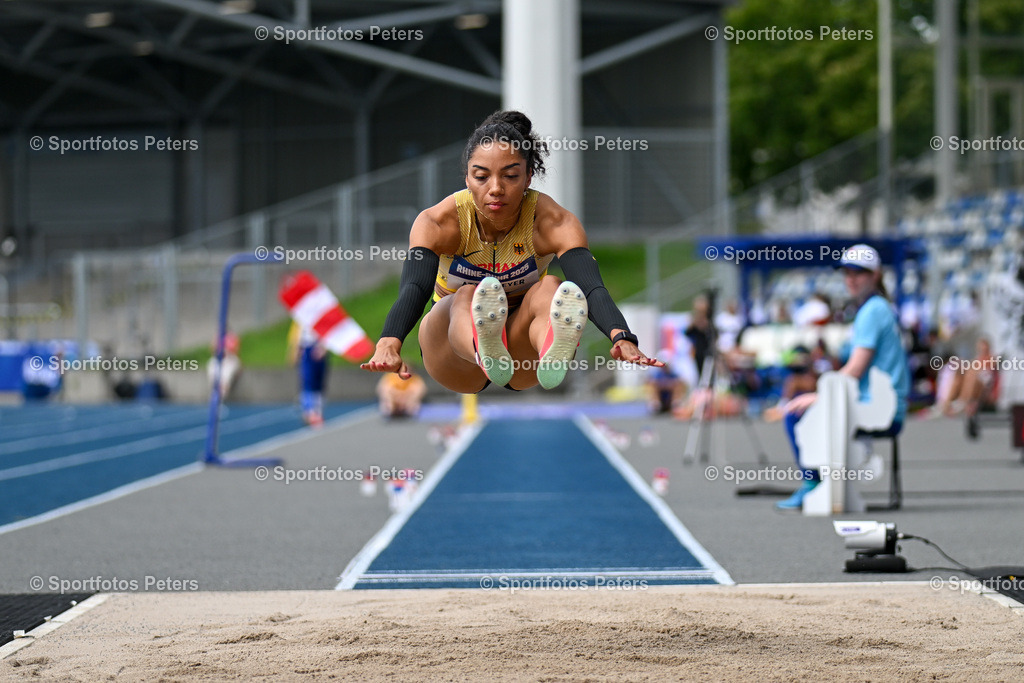 KP1_6947_1 | 21.07.2025, xkaix, Leichtathletik, FISU World University Games 2025 v.l. Samira Attermeyer (Germany) - Realisiert mit Pictrs.com