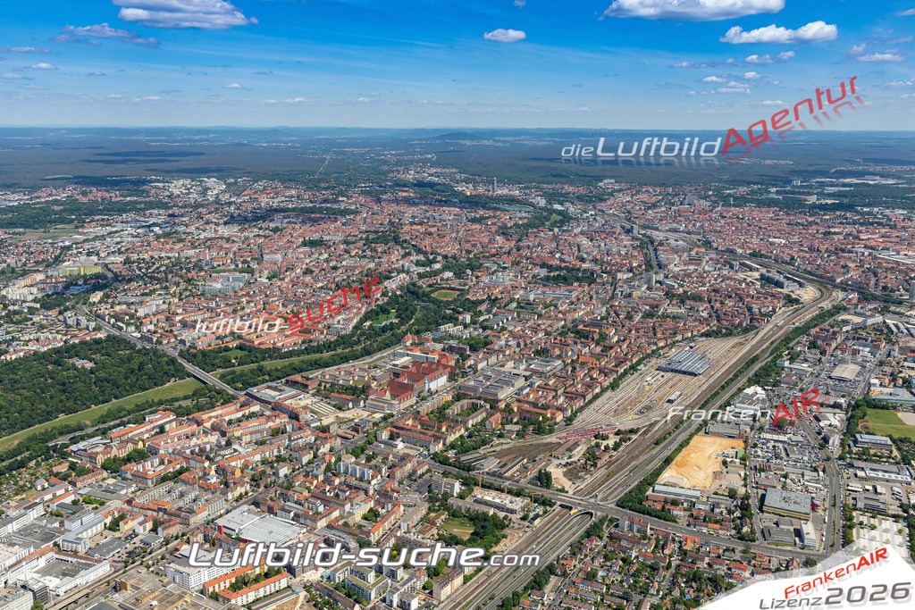 Aktuelles Luftbild von Bärenschanze Nürnberg - Die Luftaufnahme wurde 2020 mittels UL-Flugzeug erstellt ( keine Drohne ) - hochauflösende Kamera-Systeme von  Canon -Beste Qualität - Für grossformatige Ausdrucke geeignet. Die Geschenkidee !