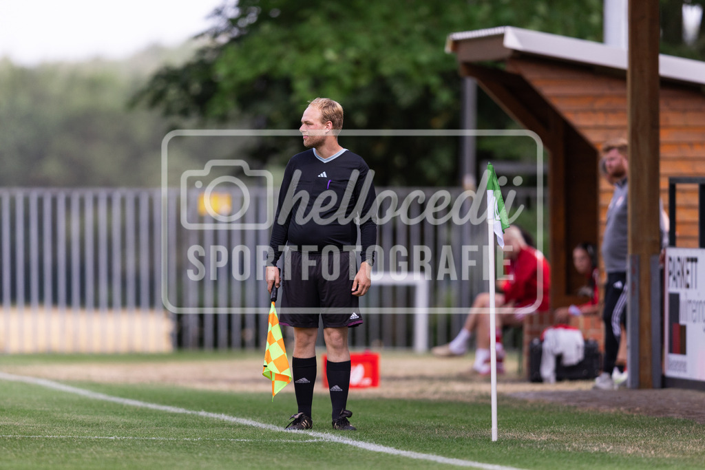Fußball I Frauen I Testspiel I SpVg Aurich - DJK Arminia Ibbenbüren I 15374 | realhellocedii - Realisiert mit Pictrs.com