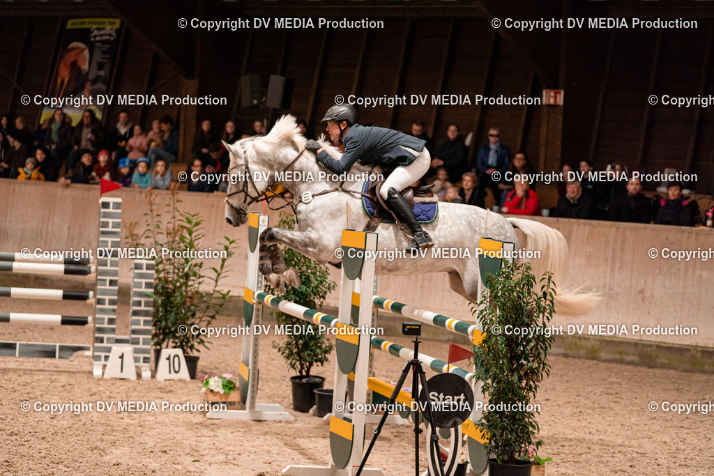 Springen Tag 2-671 | dv-media-shop - Realisiert mit Pictrs.com