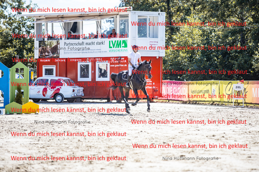 BK1A5333 | Turnierbilder Turnierfotos Nina Hüffmann Turnierfotografie Pferdefotografie Tierzeichnung Haustierzeichnung Pferdezeichnung Hundezeichnung Videograf  - Realisiert mit Pictrs.com
