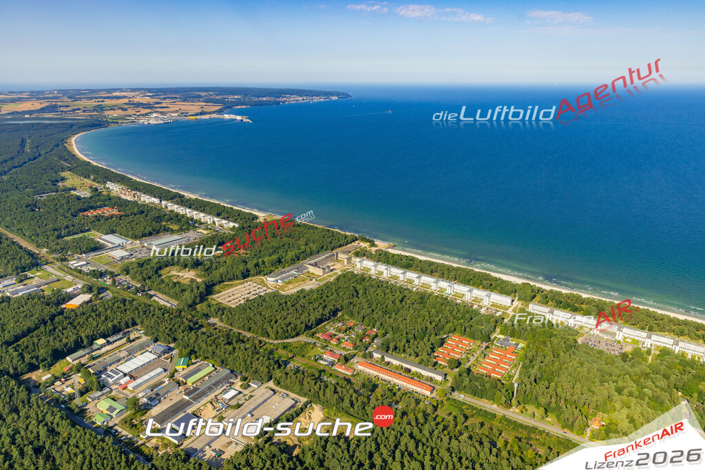 Luftaufnahme Seebad Prora Binz - Die Luftaufnahme wurde 2025 vom UL-Flugzeug heraus erstellt ( ohne Drohne ) - Hochauflösende Luftaufnahme - für professionelle Ausdrucke geeignet. Die Geschenkidee !Mit Lizenz und Bildrechte bestellbar