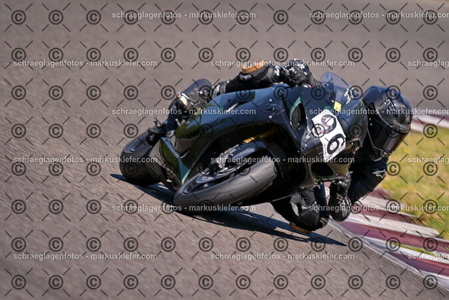 26bt05-1061 | markuskiefer.com - Realisiert mit Pictrs.com