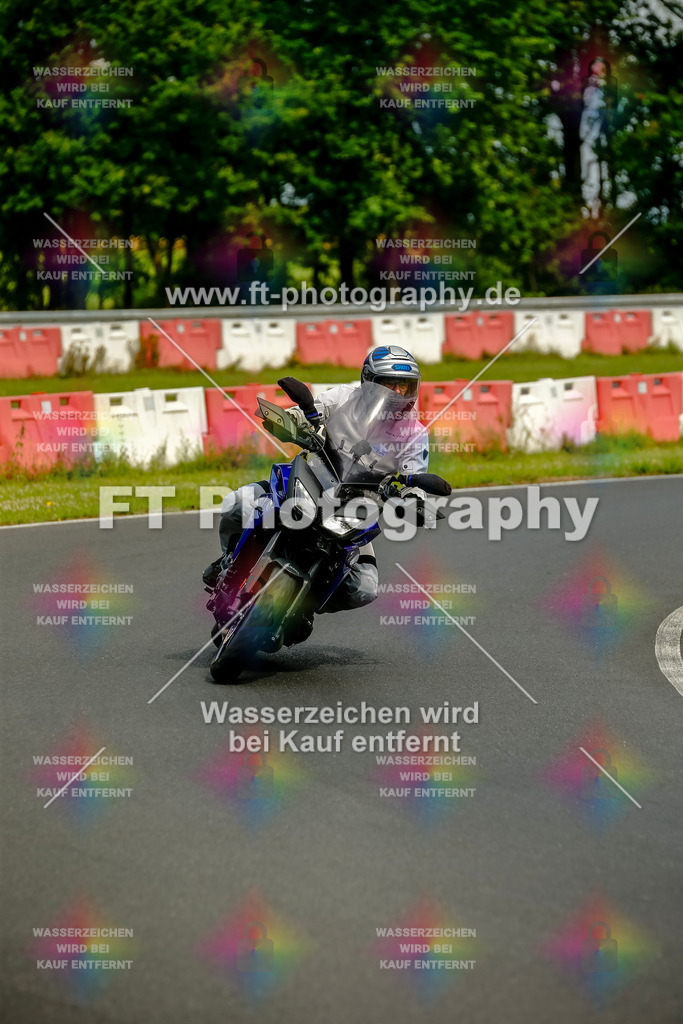 VBK-4454 | Hier findet Ihr Bilder von Touristenfahrten auf der Nürburgring Nordschleife oder von anderen Veranstaltungen die ich besucht habe. Viel Spass beim Durch Schauen 