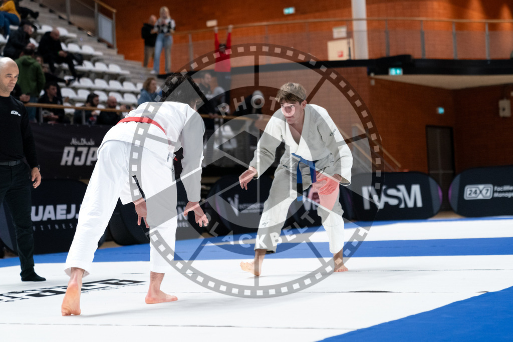 20241012PBB3076 | Athletes compete during the AJP Tour Europe Continental Jiu-Jitsu Youth Championship on October 12, 2024, in Almere near Amsterdam, Netherlands. © Chiara Dazi / photoblackbelt