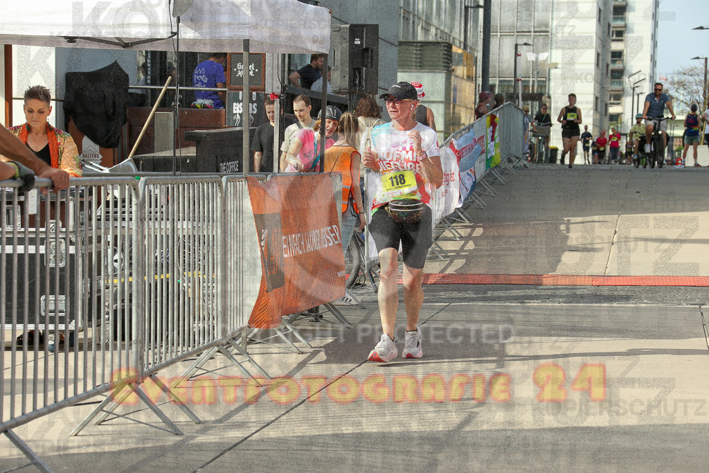 250920_1546_EX1_0625 | Sportfotografie im Rhein-Sieg Kreis, Köln, Bonn, NRW, Rheinland Pfalz, Hessen, etc. Unser Tätigkeitsfeld umfasst den Laufsport vom Volkslauf über den Marathon, Duathlon, Triathon bis zum Ultralauf wie Kölnpfad Ultra oder Schindertrail.