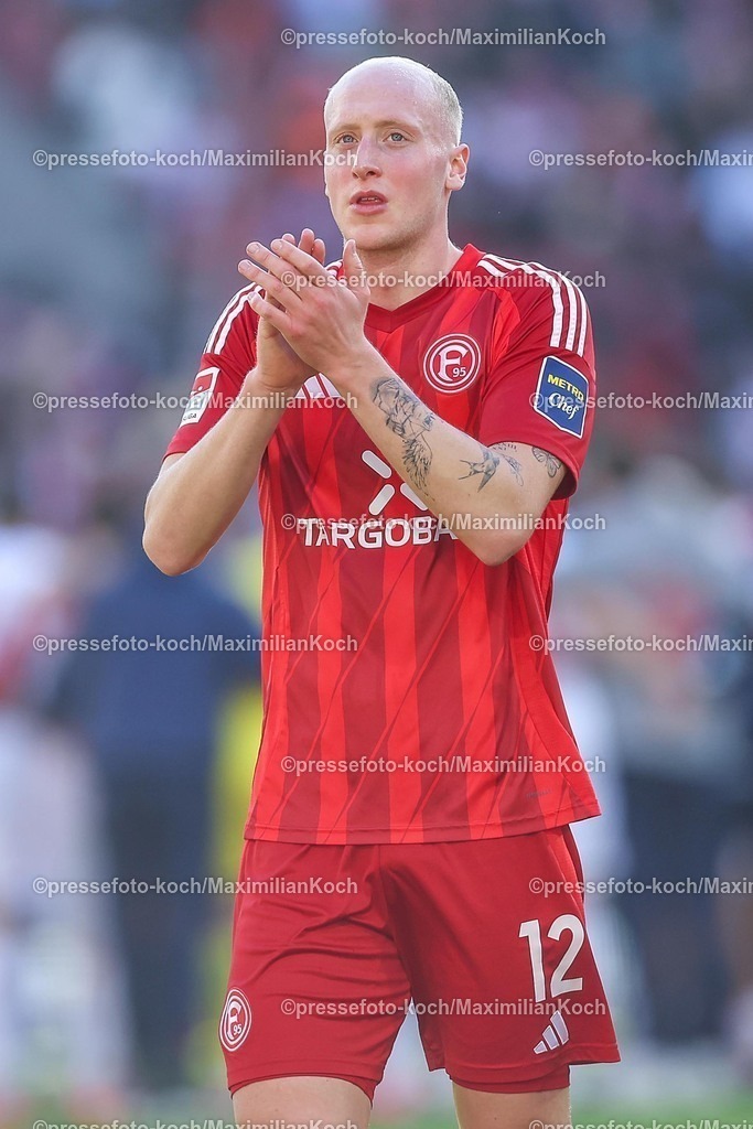 1FC23022502259 | 23.02.2025, Fußball, 1. FC Köln - Fortuna Düsseldorf, 2.. Fußball Bundesliga, 23. Spieltag, RheinEnergie-STADION, Saison 2024 2025: Valgeir Lunddal Fridriksson (Fortuna Düsseldorf #12)DFB regulations prohibit any use of photographs as image sequences and or quasi-video.