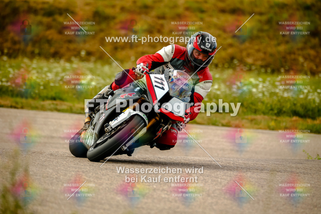 Chambley Juli-0761 | Hier findet Ihr Bilder von Touristenfahrten auf der Nürburgring Nordschleife oder von anderen Veranstaltungen die ich besucht habe. Viel Spass beim Durch Schauen 