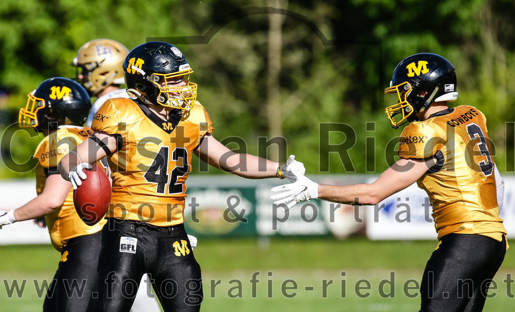 2022-05-14_141_Erding_Bulls_gegen_Munich_Cowboys_2 | Erding, Deutschland, 14.05.2022:
Fußball, Regionalliga 2022, 3. Spieltag, Erding Bulls gegen Munich Cowboys 2, Endergebnis: 20:30

Foto: Christian Riedel / fotografie-riedel.net