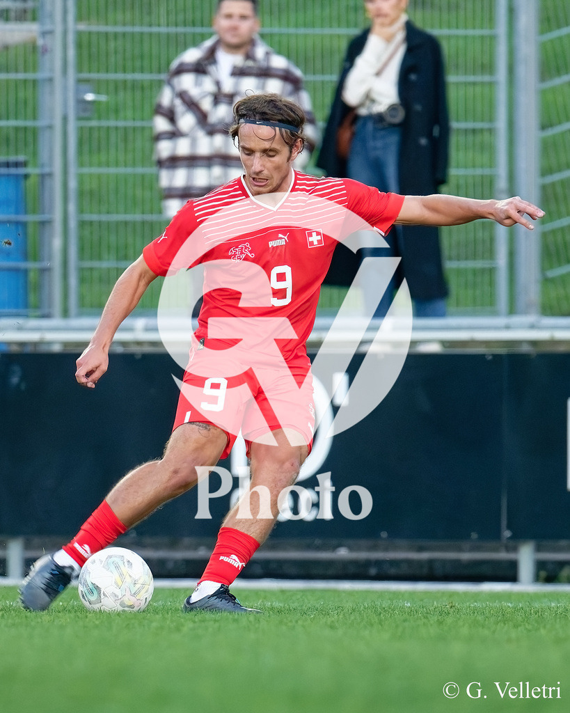 UEFA Region's Cup - Vaud v Munster | Julien Beausire (9 Vaud) throw the ball during the UEFA Region's Cup game between Vaud and Munster at Centre Sportif de Colovray in Nyon, Switzerland 