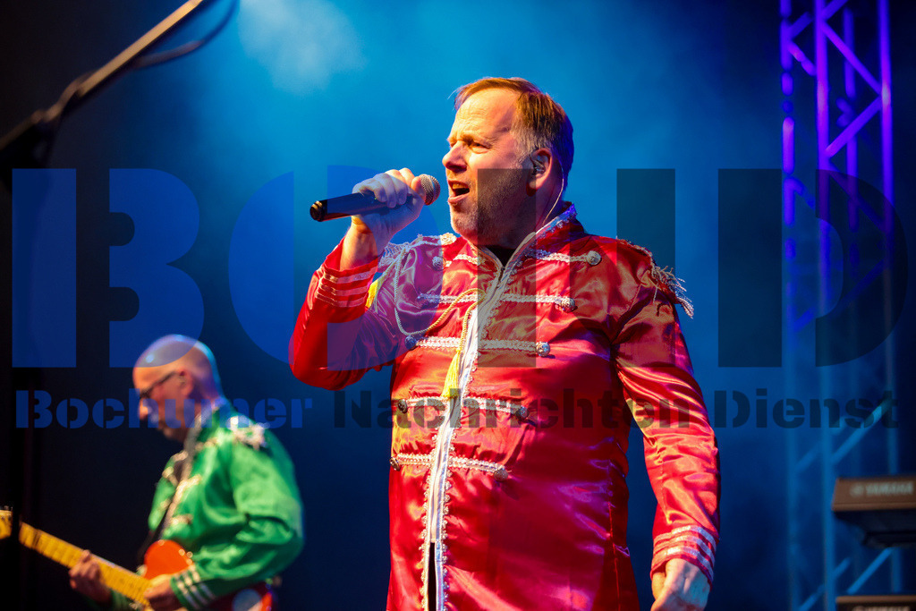 Zeltfestival Ruhr 2024 - Get Back / Beatles Tribute  {date} -  | {headline}(Foto: Sebastian Sendlak / BOND) - Realisiert mit Pictrs.com