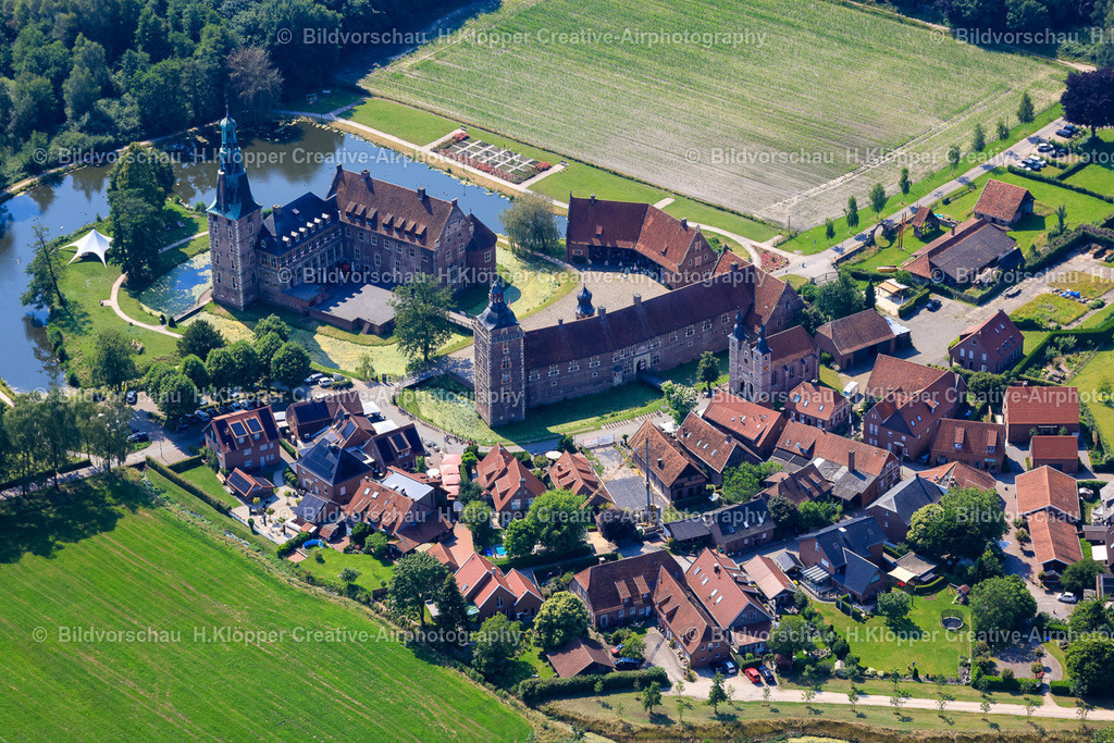 luftbilder-raesfeld-schloss-stadt-0133 | Luftbilder Schloss Raesfeld  Stadt Raesfeld Kreis Borken - Realized with Pictrs.com