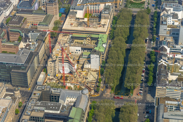 Duesseldorf240500905 | Luftbild, Altstadt mit Geschäftszentrum Einkaufsmeile, Geschäftshäuser mit Baustelle Parkhaus Königsallee Ecke Benrather Straße, bewaldeter Stadtgraben und Königsallee, Stadtmitte, Düsseldorf, Rheinland, Nordrhein-Westfalen, Deutschland