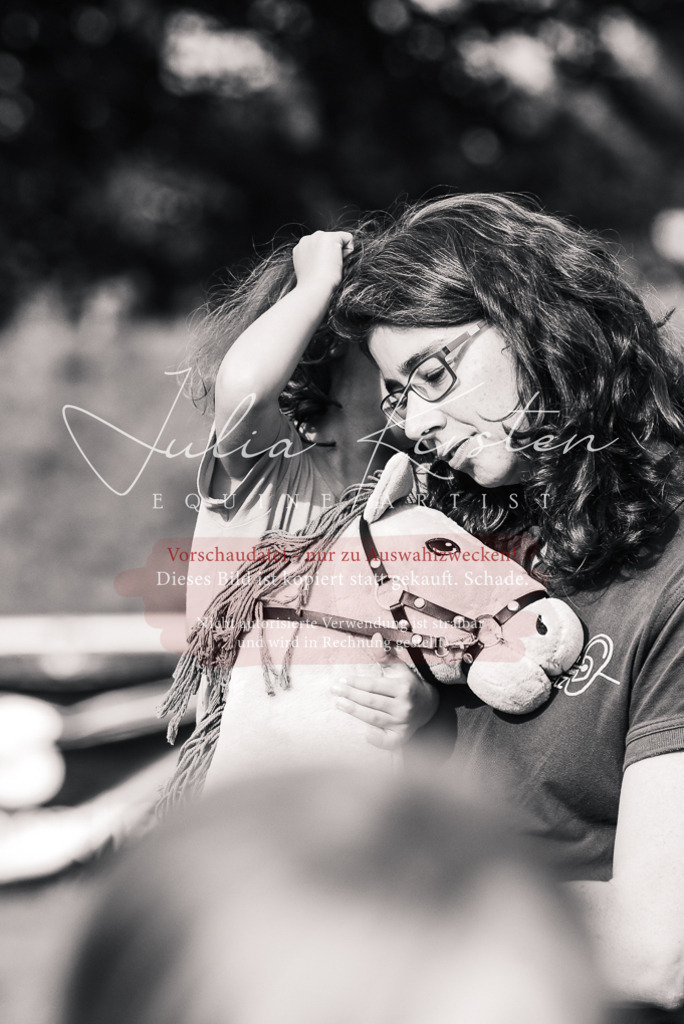 DSC_4714 | Pferde- und Turnierfotografie in Westsachsen. Pferdeportraits, Auftragszeichnungen und intuitive Kunst.