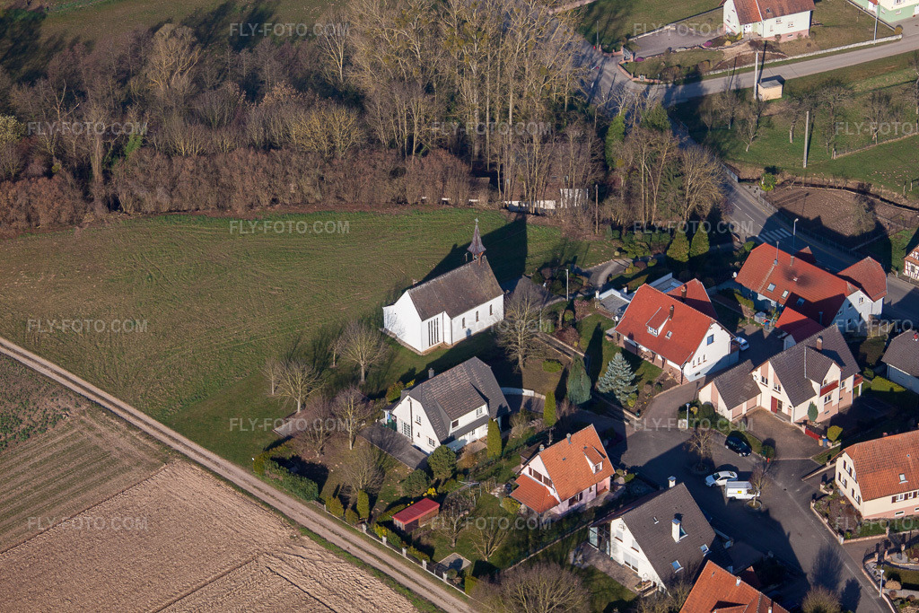Aerial view: View of the town in Scheibenhard in the state Bas-Rhin, France. – Photo: IMG_62663.jpg taken on 03/09/2014 by Werner Riehm/FLY-FOTO.com – Resolution of the original: 4752 x 3168 px