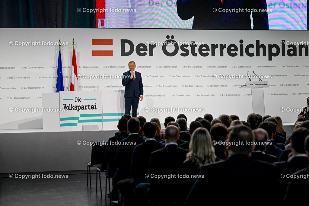 Der Oesterreichplan_ OeVP_ Wels_ 26.01.2024-30 | 26.01.2024, Wels, AUT, ÖVP, Der Österreichplan, im Bild LH Thomas Stelzer (VP, Landeshauptmann Ooe)