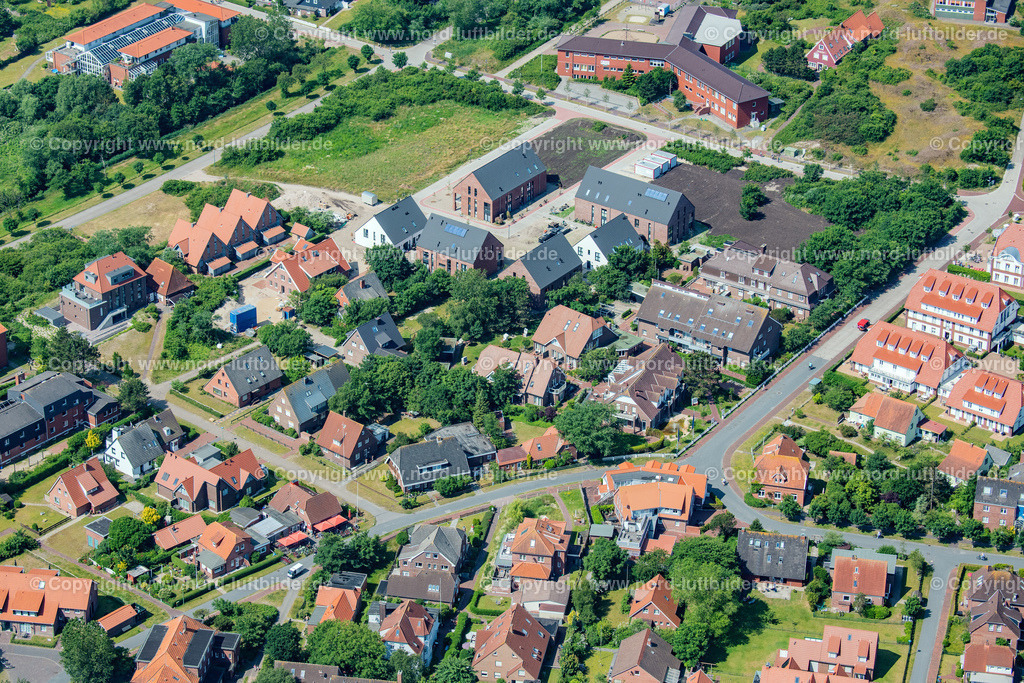 Langeoog_ELS_1032250622 | LANGEOOG 25.06.2022 Inselbereich Langeoog mit dem Ortskern in Langeoog im Bundesland Niedersachsen, Deutschland. // Island area Langeoog with the village center in Langeoog in the state Lower Saxony, Germany. Foto: Martin Elsen