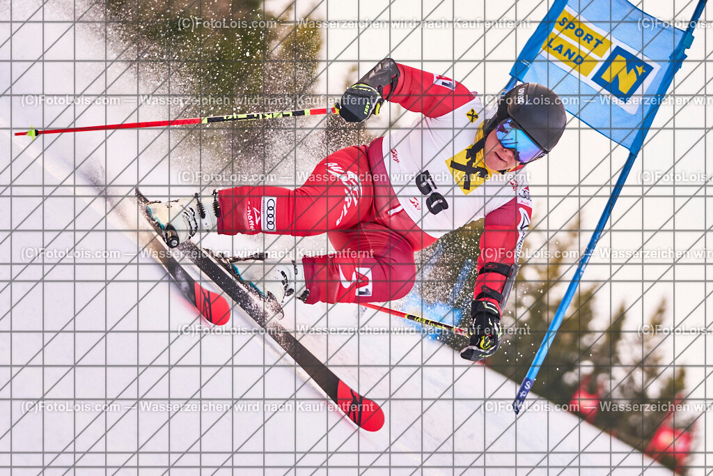 ALP0870_MastersCup-RTL-II_LKHF_Esletzbichler Elfriede | NÖ Raiffeisen MastersCup, Jugend - Damen - Herren, Riesentorlauf-Rennen 2 auf der Fuchswaldpiste in Lackenhof am Ötscher, durchführender Verein: Schiklub Lackenhof, So 9. Februar 2025.