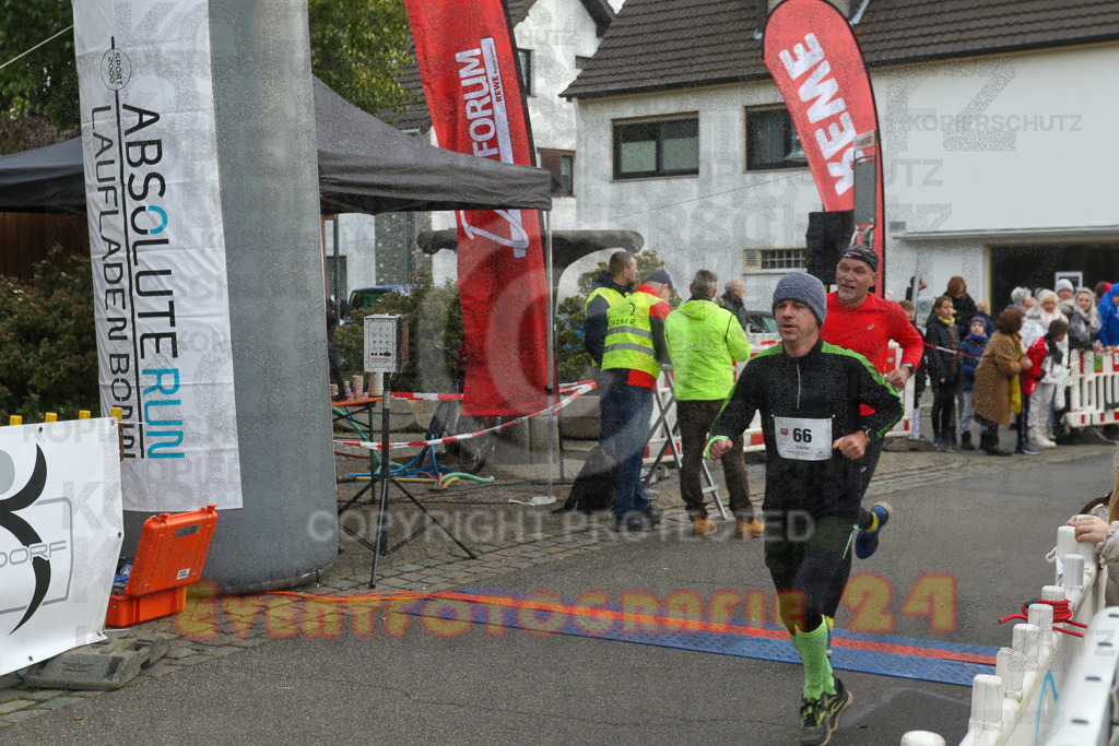221127_1213_EV9_3396 | Sportfotografie im Rhein-Sieg Kreis, Köln, Bonn, NRW, Rheinland Pfalz, Hessen, etc. Unser Tätigkeitsfeld umfasst den Laufsport vom Volkslauf über den Marathon, Duathlon, Triathon bis zum Ultralauf wie Kölnpfad Ultra oder Schindertrail.