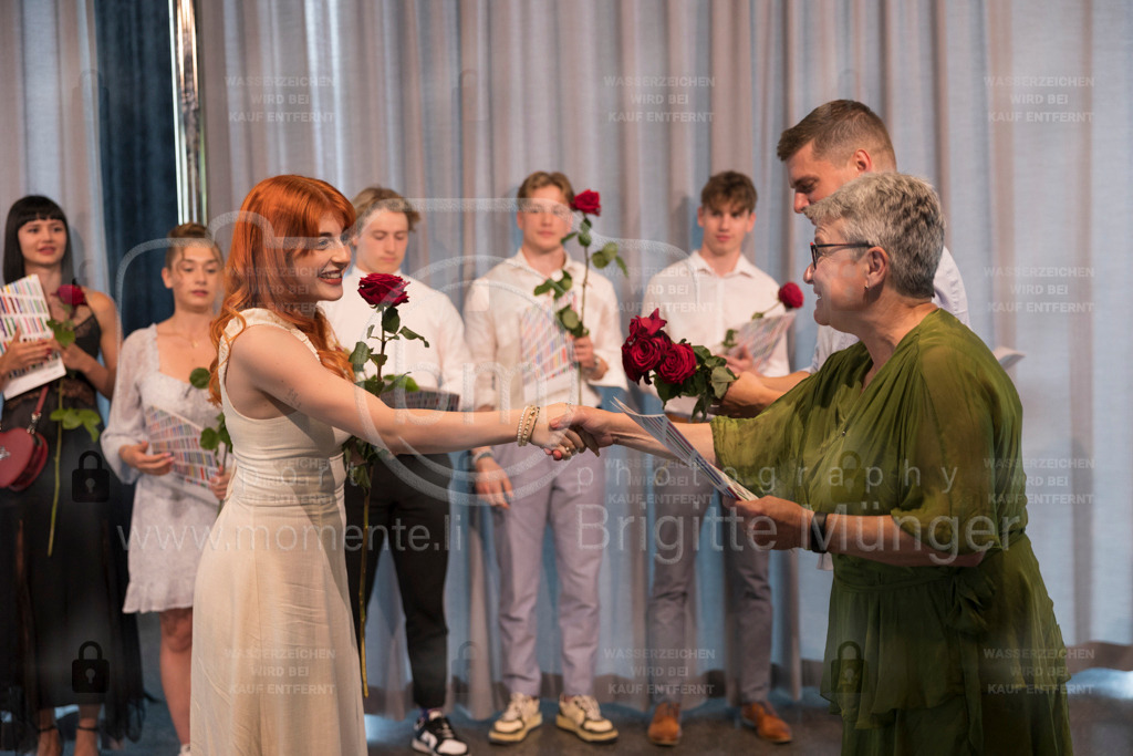 FeusiDiplomfeier_R6OO3078 | Brigitte Münger / bmsportphotography - Realisiert mit Pictrs.com