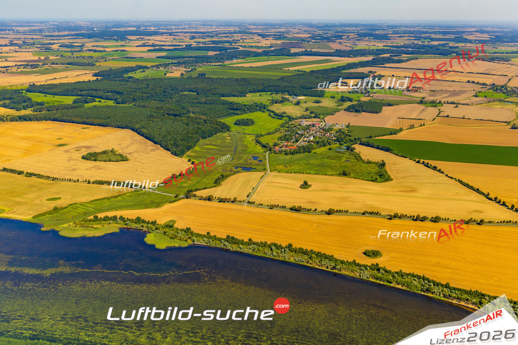 Hof Redentin Ostsee Ufer Strand Krusenhagen Bild- Das Luftbild wurde 2025 vom UL-Flugzeug heraus erstellt ( keine Drohne bzw. Drohnenaufnahme ) - Hochauflösende Luftaufnahme -Nicht vergleichbar mit Google Maps oder Satelittenbilder- Die Geschenkidee !Mit Lizenz und Bildrechte bestellbar - CC