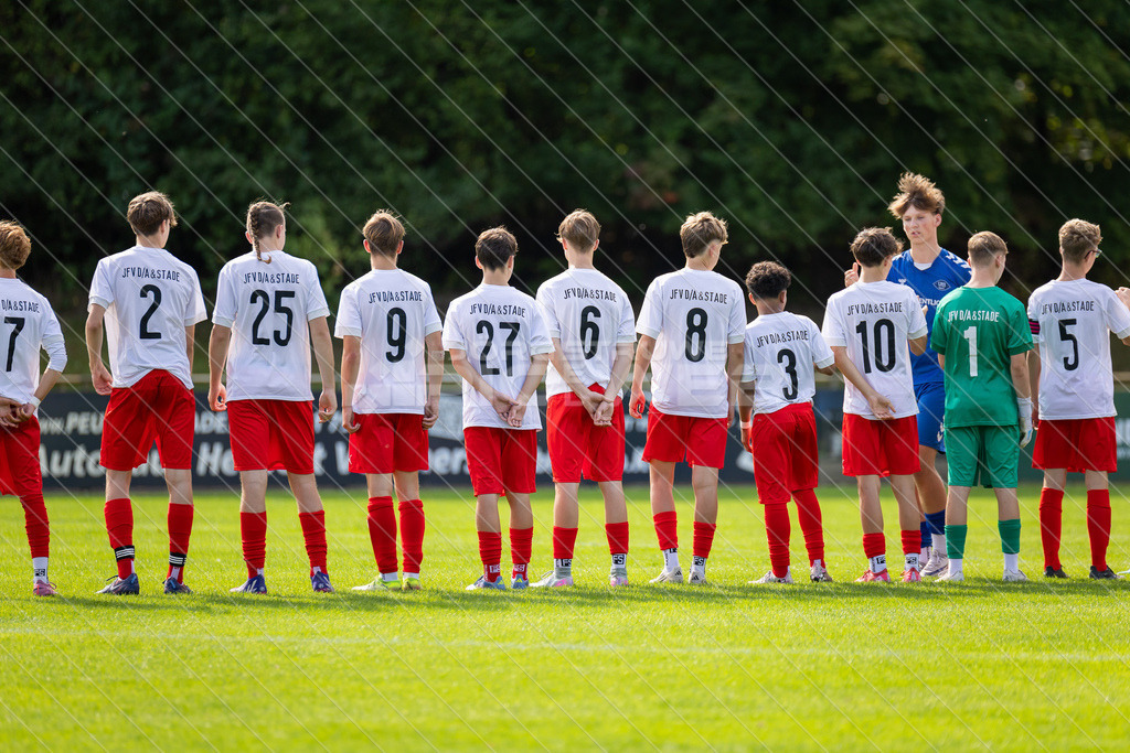 20250920_Picselweb-Fotografie_1R3_0036 | JFV D/A &amp; Stade - VfB Oldenburg0:1 VfB no70:2 VfB no70:3 VfB JFV Eigentor0:4 VfB no70:5 VfB no71:5 JFV no3 Jaric Jimenez-Voss2:5 JFV no9 Janko Sylvester3:5 JFV no16 Damian Elias Mihro Burekovic - Realisiert mit Pictrs.com